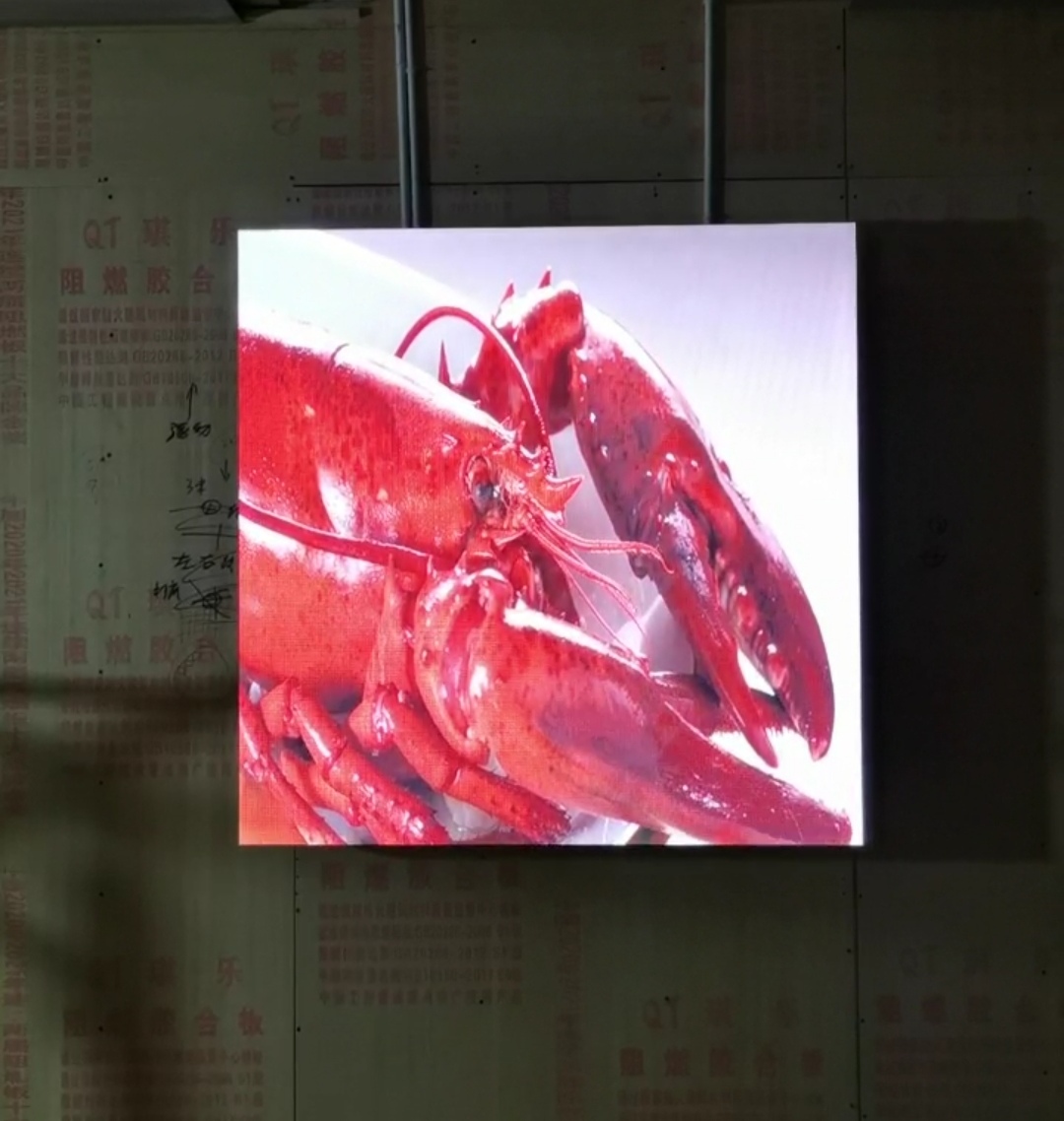 荊州沙市區(qū)荊州工業(yè)園室內(nèi)全彩P1.86  尺寸1.28x1.28m，像素點688x688